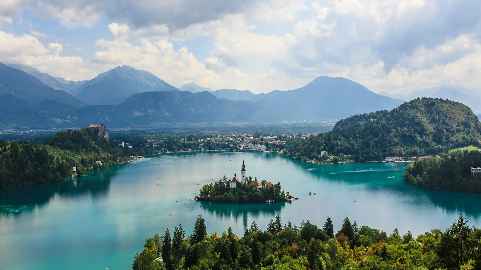 Aéroport, Kranj, Ljubljana ou Bled : que choisir selon votre vol ?