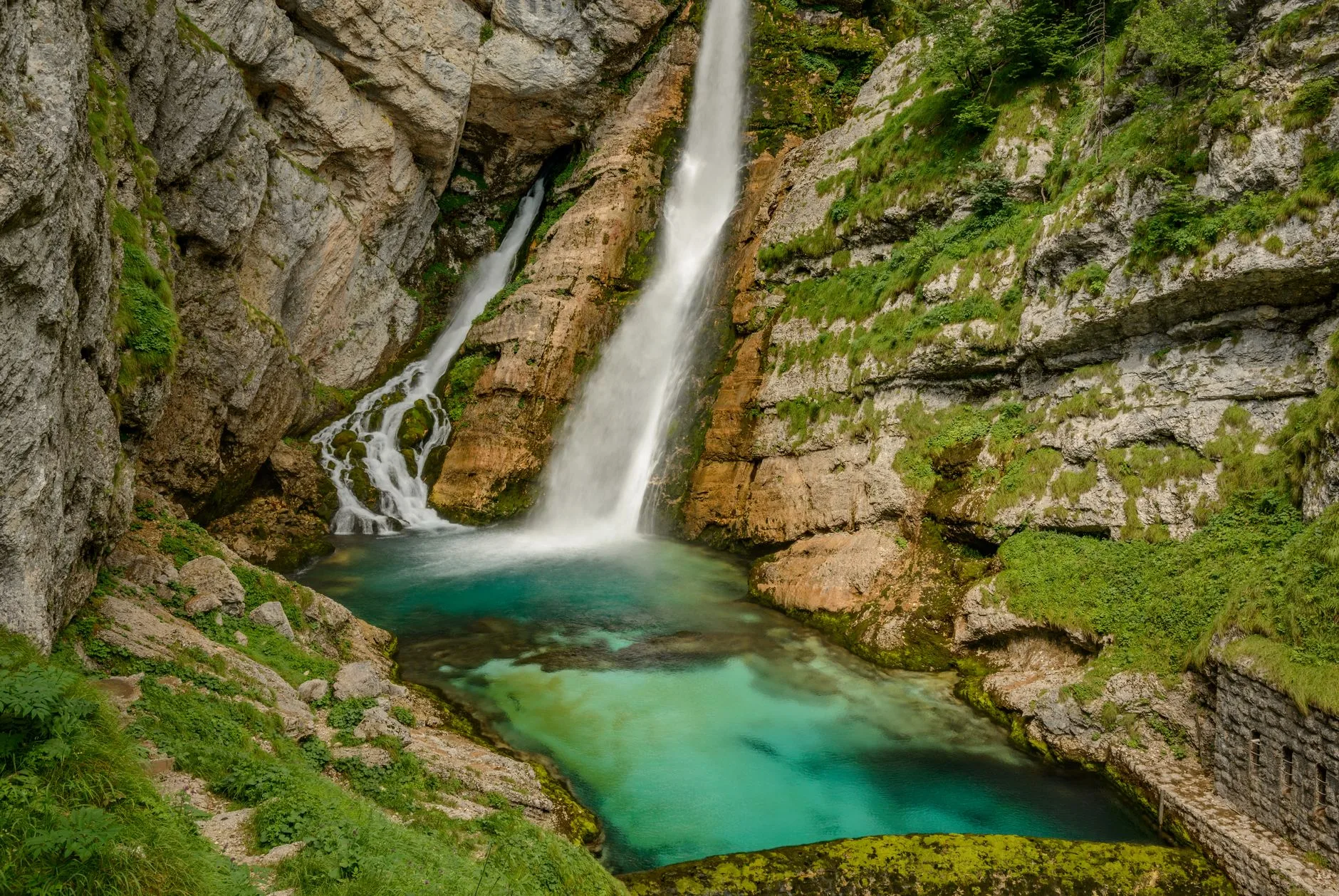 La cascade de Boka, la plus puissante de Slovénie, dans la vallée de Bovec